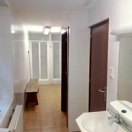 De Estacion Хостел Канфранк