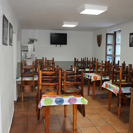 De Estacion Ostello Canfranc