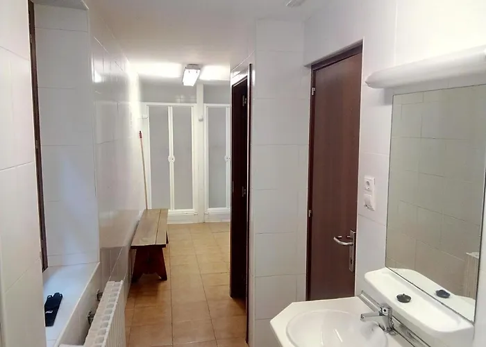 De Estacion Vandrarhem Canfranc